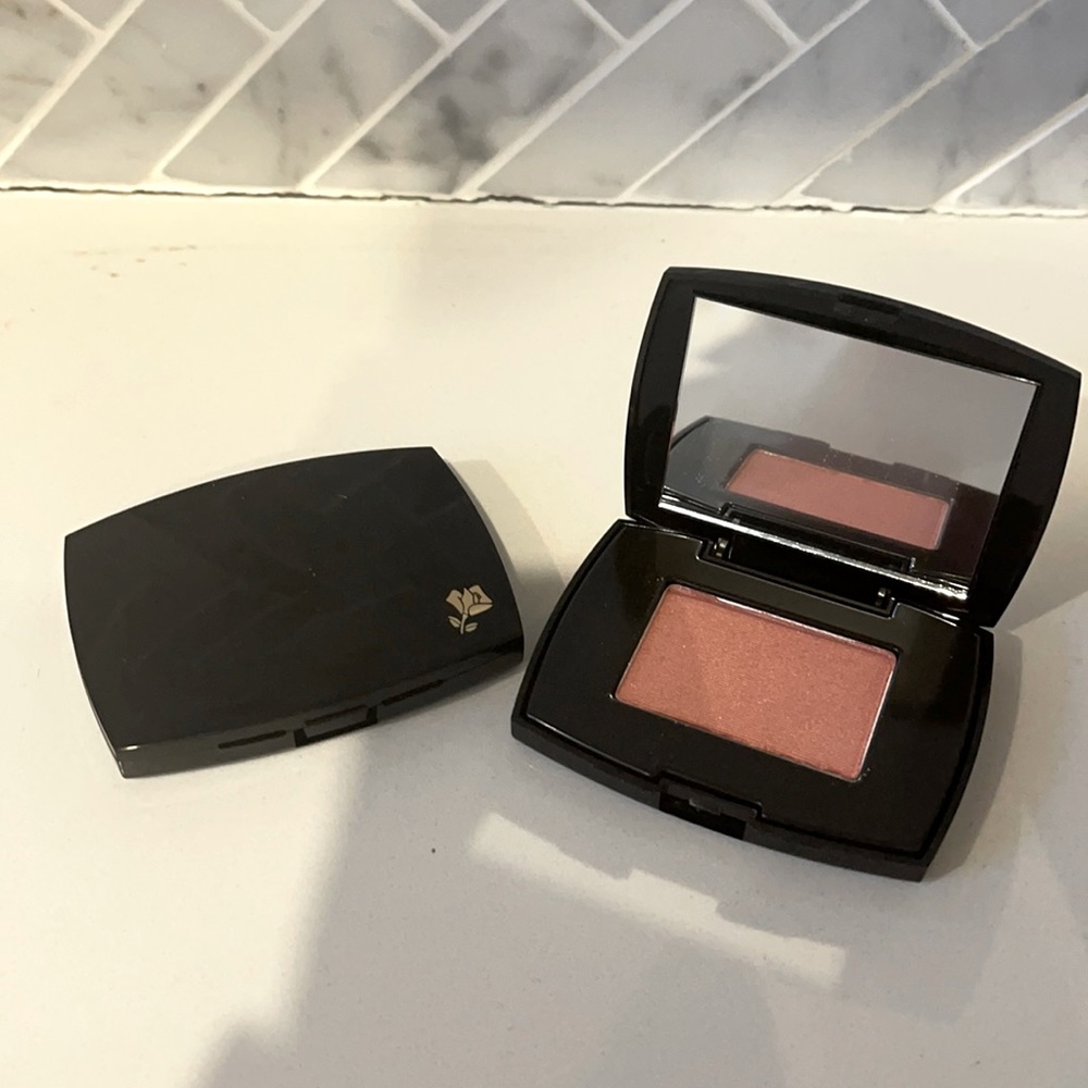 Brand new Lancôme powder blush with mirror compact